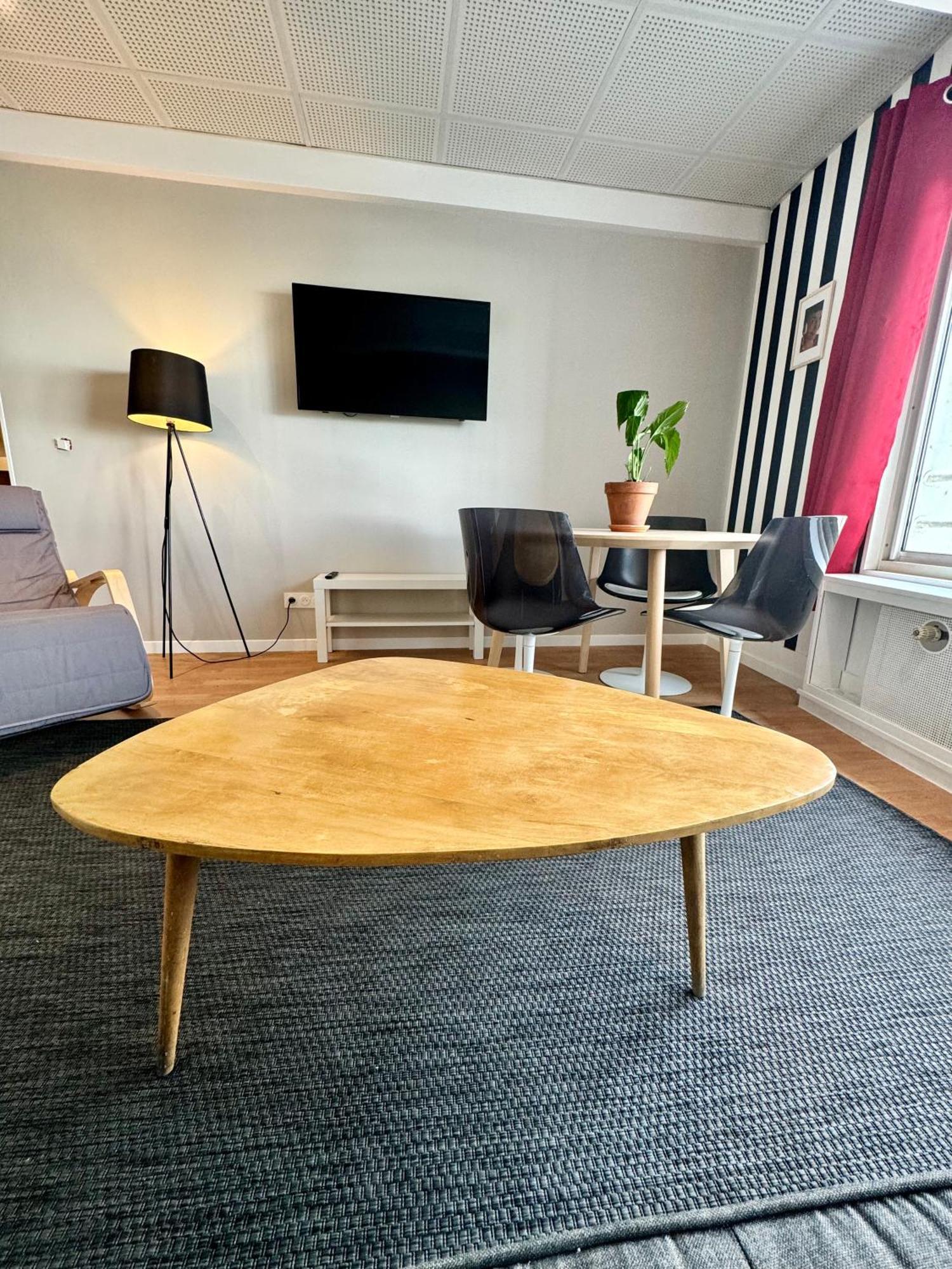 Appartement Lumineux Et Renove Pres De Montmartre "Amelie" Paris Exterior photo
